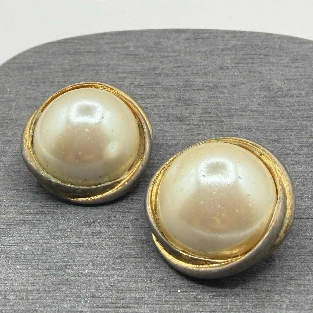 Chunky Cream Pearl Clip On Earrings Gold & Silver Tone Round Statement Fashion